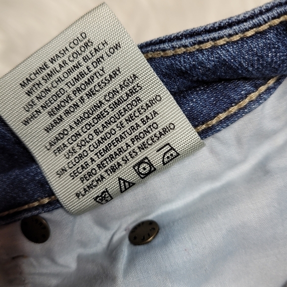 Chip & Pepper Laguna Beach Bootcut Jeans - Picture 10 of 10